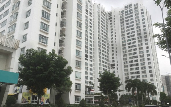 Hồ bơi tại chung cư Hoàng Anh Gold House