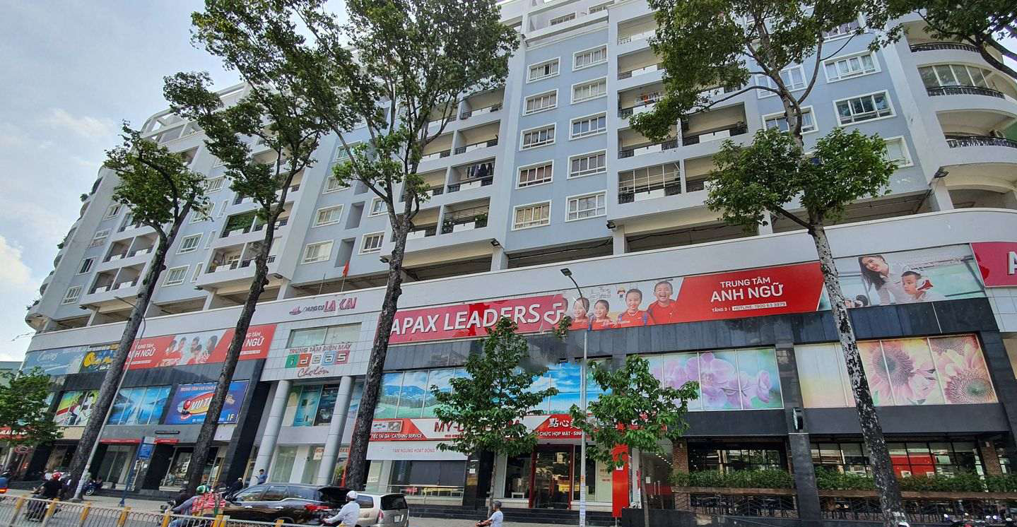 Sảnh và khu vực tiện ích bên trong chung cư Lakai