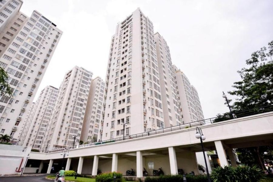 Phố đi bộ sầm uất tại Sky Garden 3