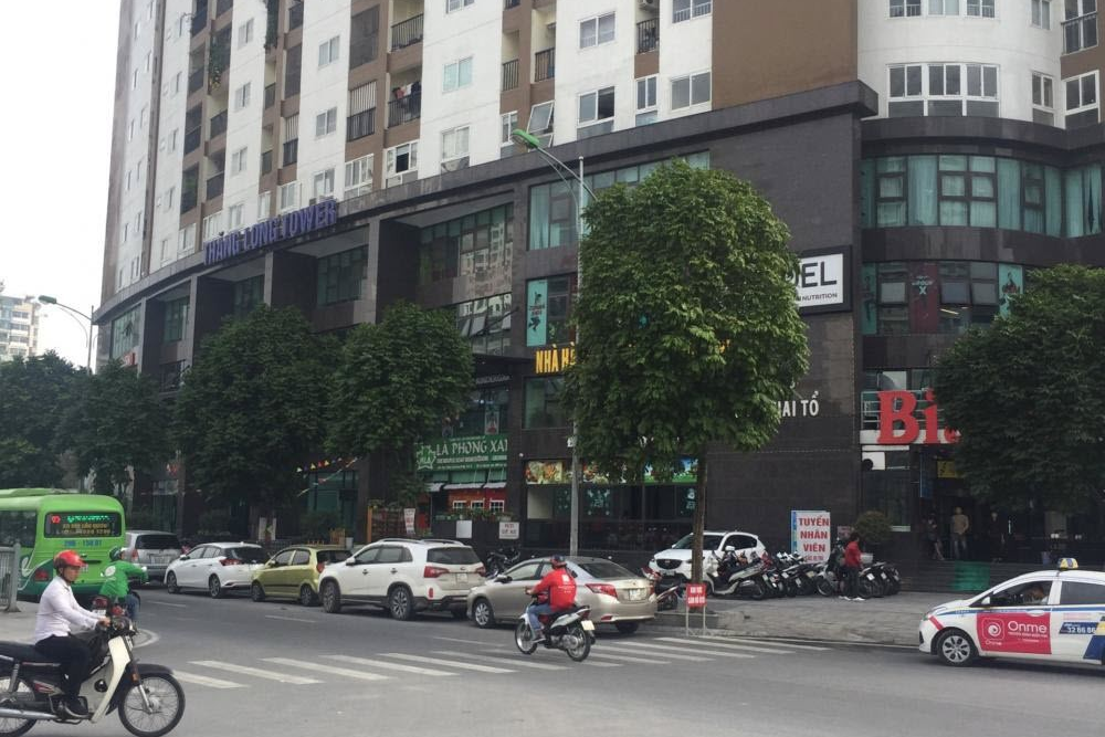 Khu vực Trung Kính sầm uất gần Chung cư Yên Hòa Thăng Long