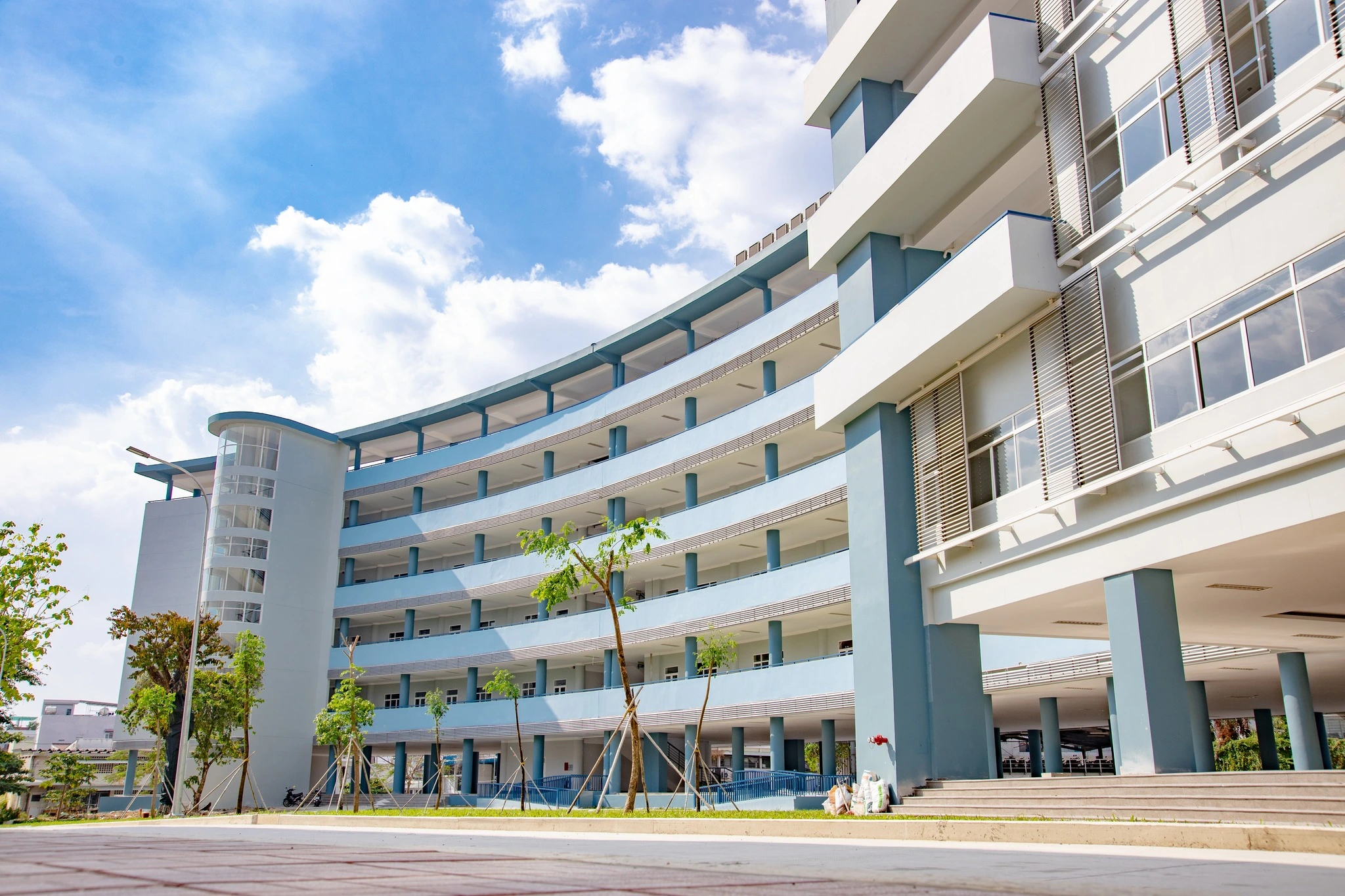Đại học Ngân hàng TP.HCM luôn là lựa chọn hàng đầu của nhiều thí yêu thích học kinh tế
