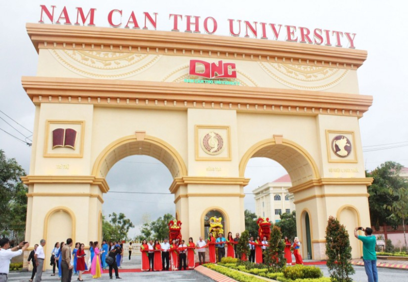Khám phá những ngành học tiêu biểu và gợi ý khu vực thuê trọ gần trường Đại học Nam Cần Thơ Trường Đại học Nam Cần Thơ là một trong những trường đại học tư thục năng động và uy tín tại khu vực Đồng bằng sông Cửu Long