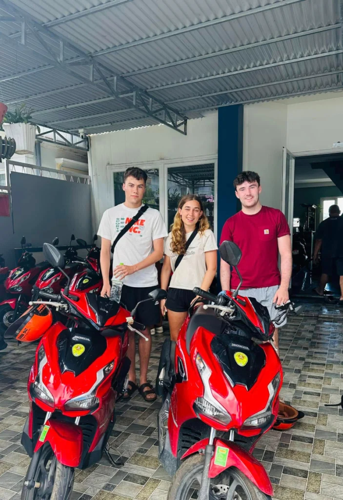 Bơ Motobikes có xe tay ga 125cc đời mới, phù hợp cho các bạn trẻ hoặc cặp đôi muốn vi vu dạo phố.