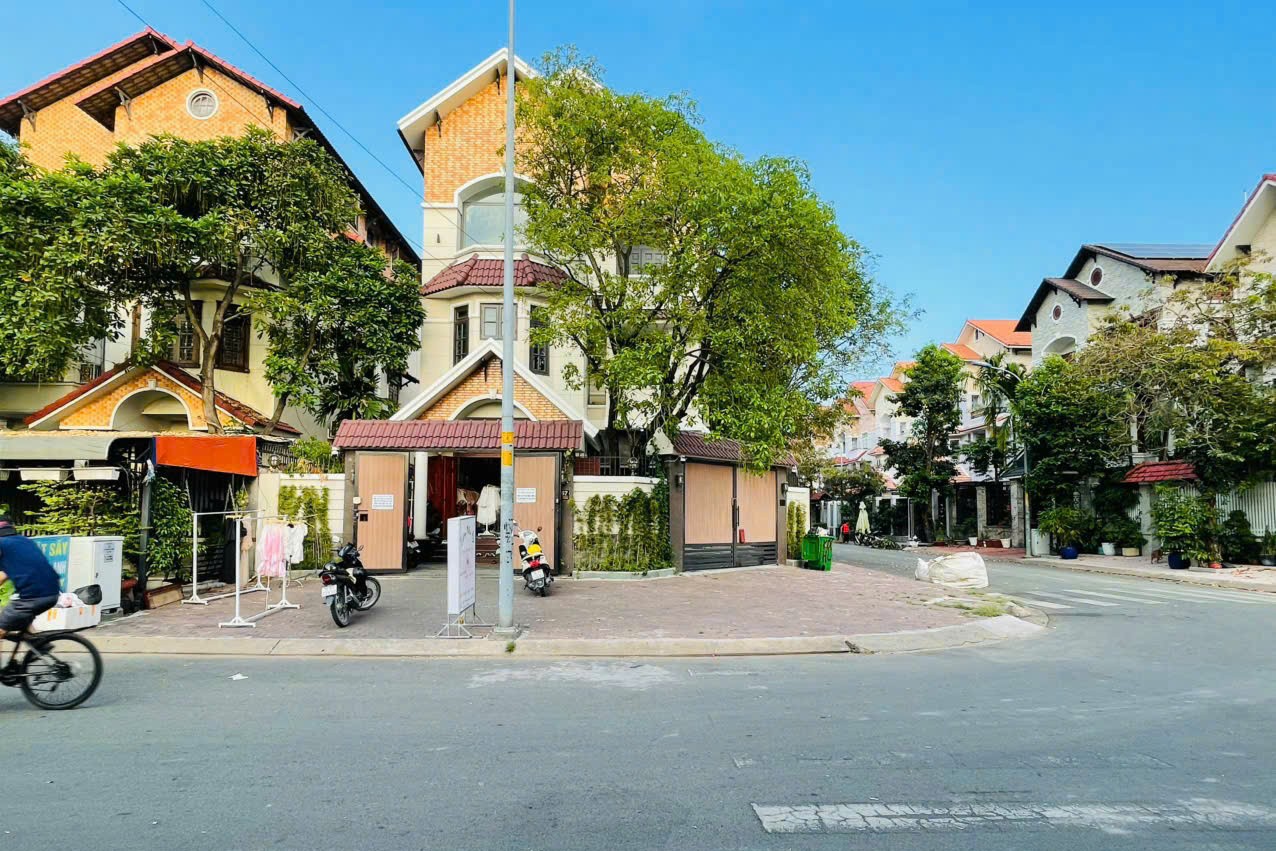 Khu đô thị Phú Mỹ Hưng gần KDC Him Lam 6A