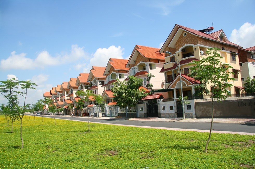 Nhà phố và biệt thự tại Khu dân cư Him Lam 6A