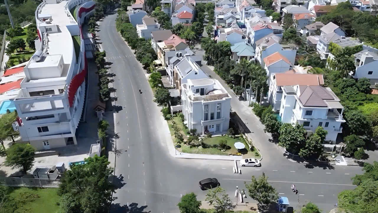 Toàn cảnh khu biệt thự Nam Thông 3, Phú Mỹ Hưng, Quận 7