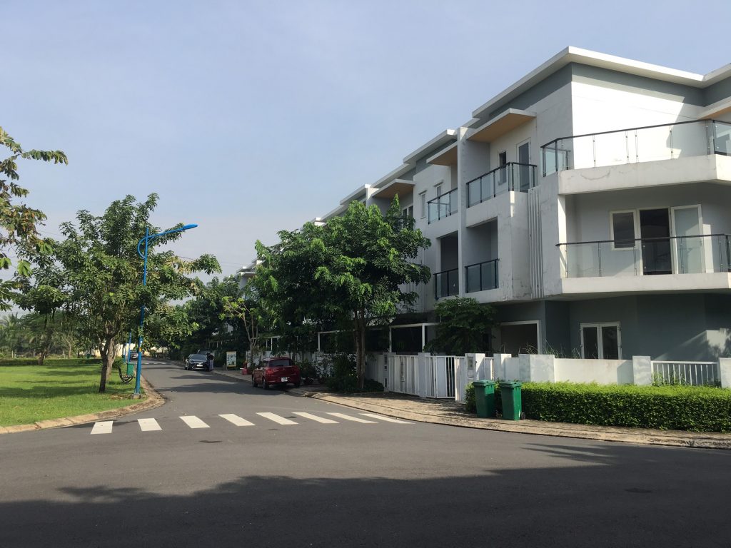 Môi trường sống tại KDC Mega Village