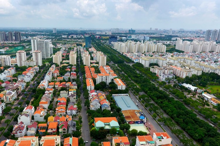 Khu nhà phố Hưng Gia sầm uất tại Phú Mỹ Hưng