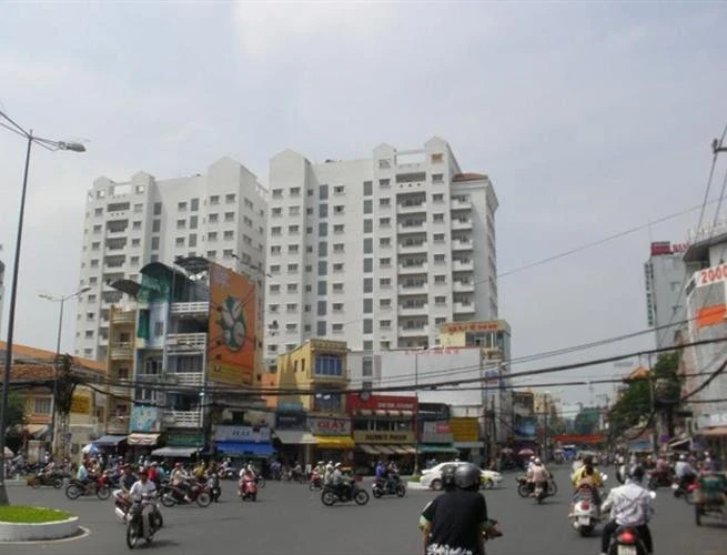 Khu vực sầm uất xung quanh Chung cư 203 Nguyễn Trãi, Quận 1