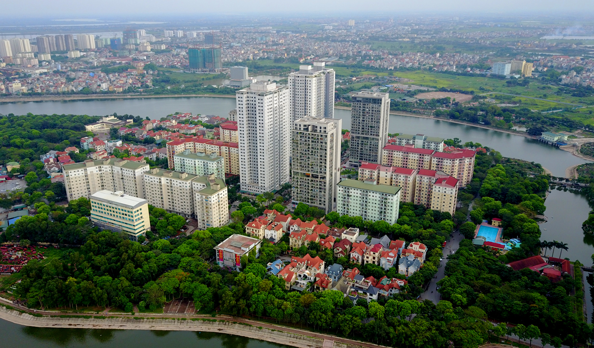 Toàn cảnh Khu đô thị Linh Đàm với hồ nước trung tâm