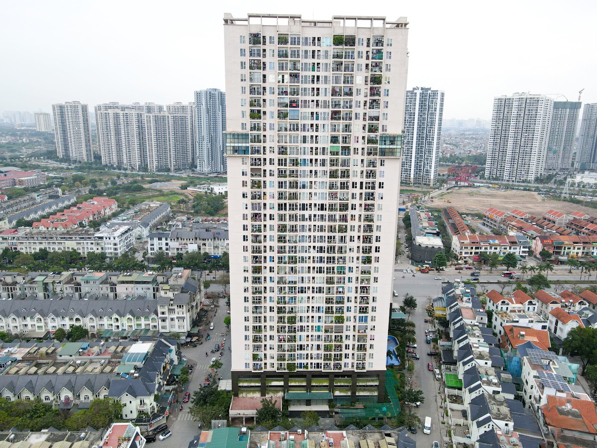 Tiện ích bể bơi tại Gemek Premium