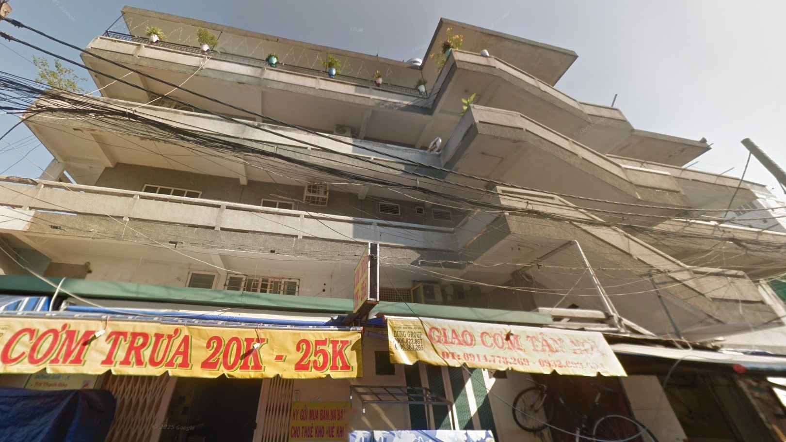 Vạn Hạnh Mall đối diện chung cư 830 Sư Vạn Hạnh