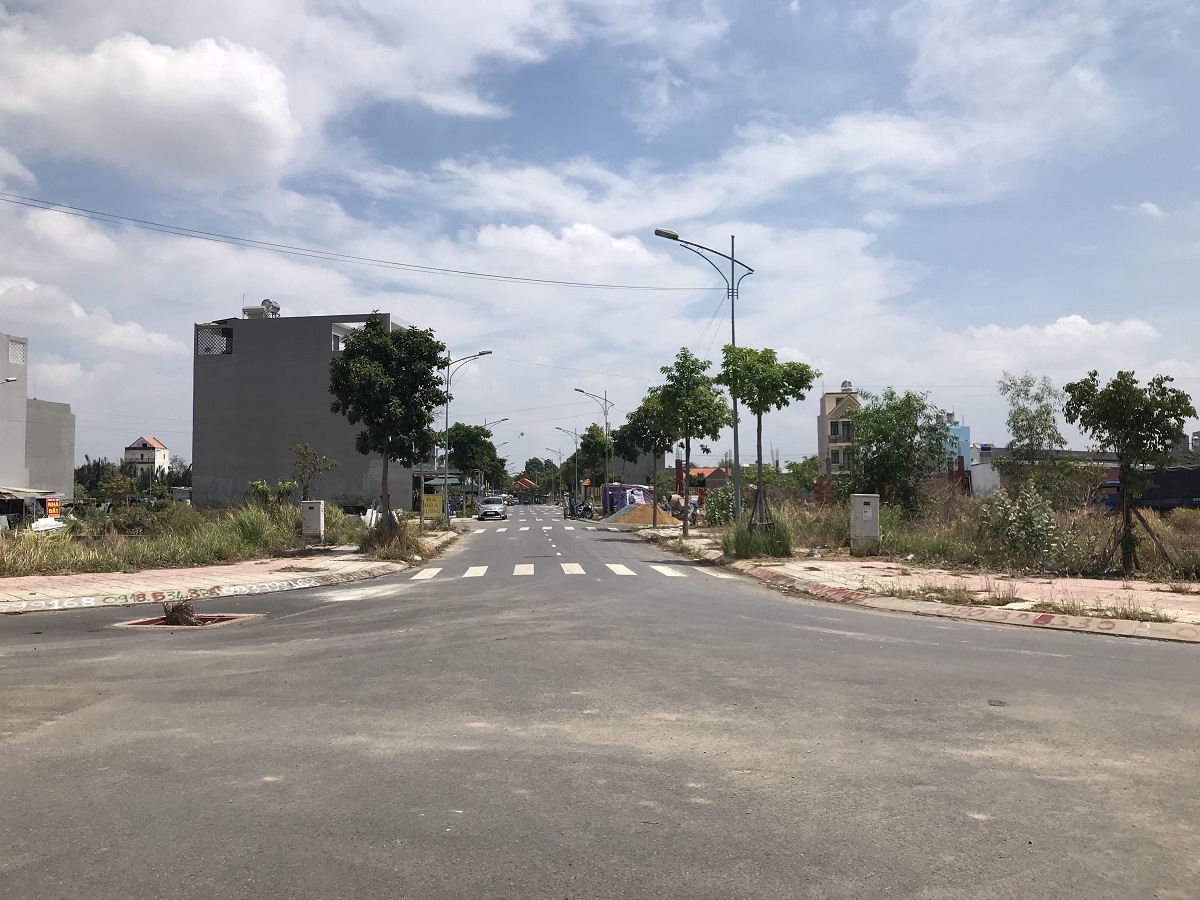 Đường nội khu rộng rãi, khang trang tại Nam Khang Residence