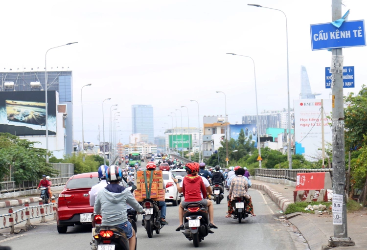 Cầu Kênh Tẻ giúp nâng cao chất lượng tuyến giao thông khu vực 