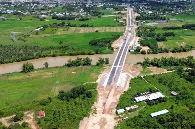 Cầu Quảng Đà