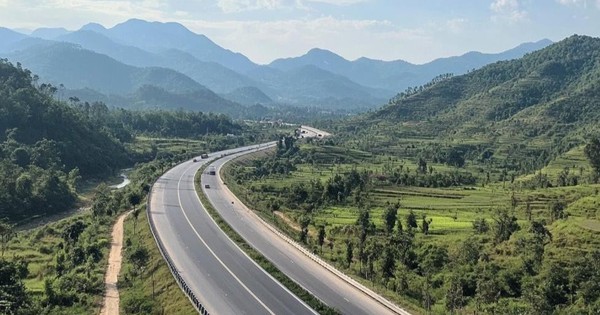 Cao tốc Nha Trang Đà Lạt sẽ thúc đẫy phát triển cho du lịch "biển và hoa"