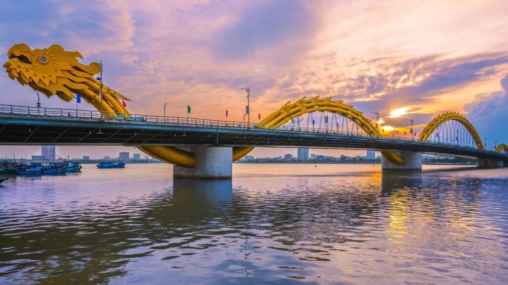  Cầu Rồng Đà Nẵng là điểm thu hút khách du lịch 