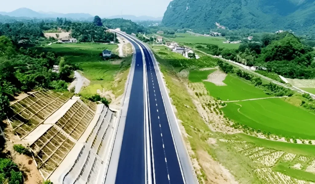 Cao tốc Hòa Bình Mộc Châu