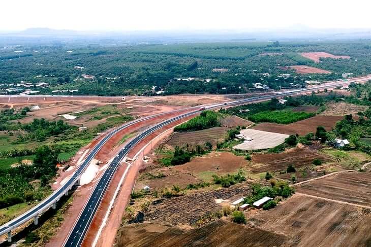 Cao tốc Dầu Giây Tân Phú rút ngắn đáng kể thời gian từ TP.HCM về khu vực Tây Nguyên, thúc đẩy giao thông và kinh tế vùng