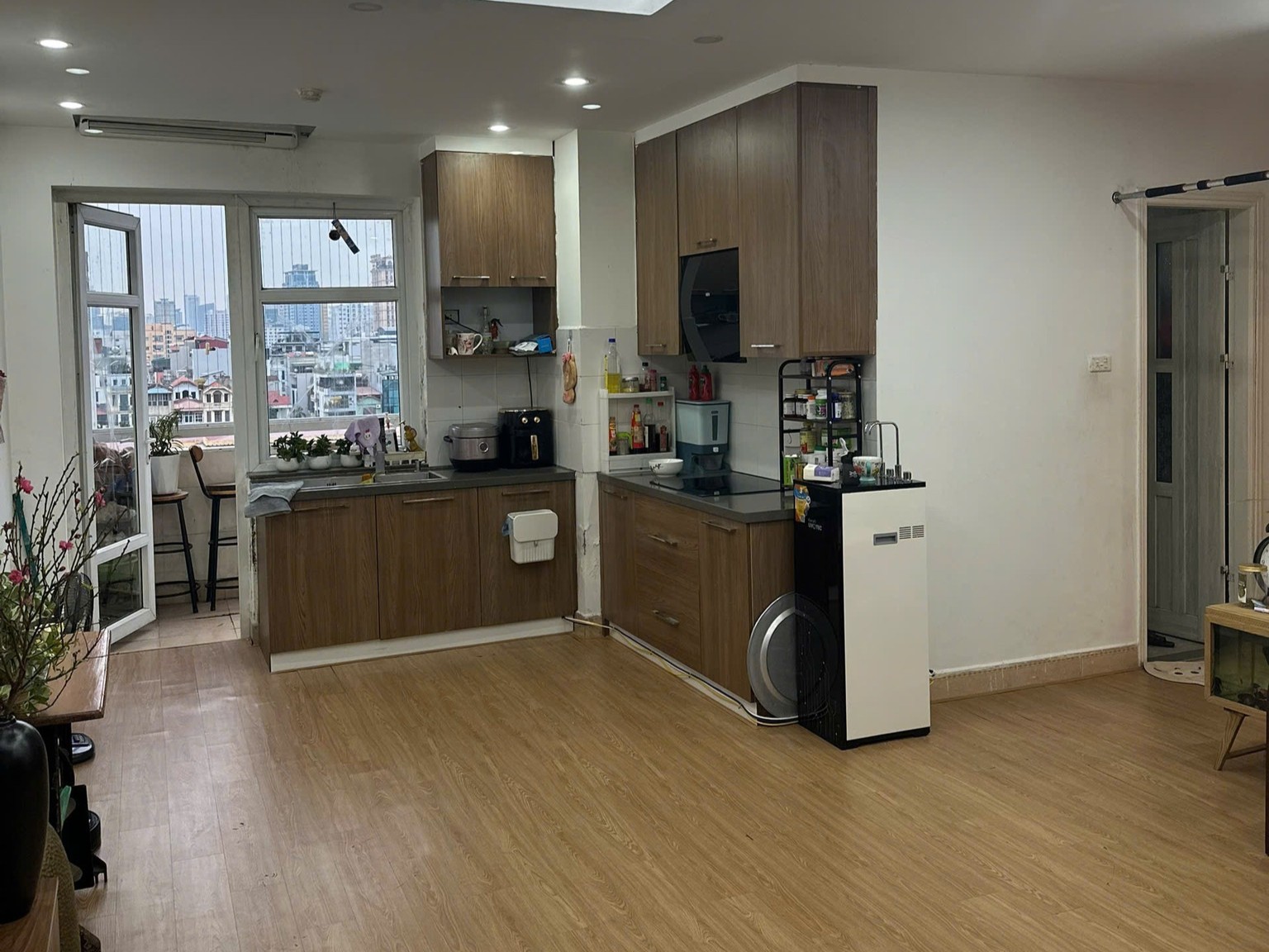 Mặt tiền Chung cư 181 Nguyễn Lương Bằng