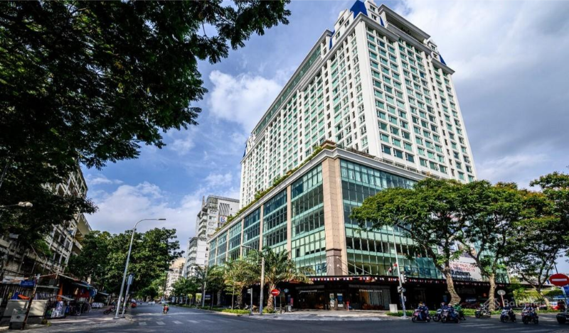 Léman Luxury Apartments: Tòa nhà phong cách châu Âu cổ điển giữa Quận 3
