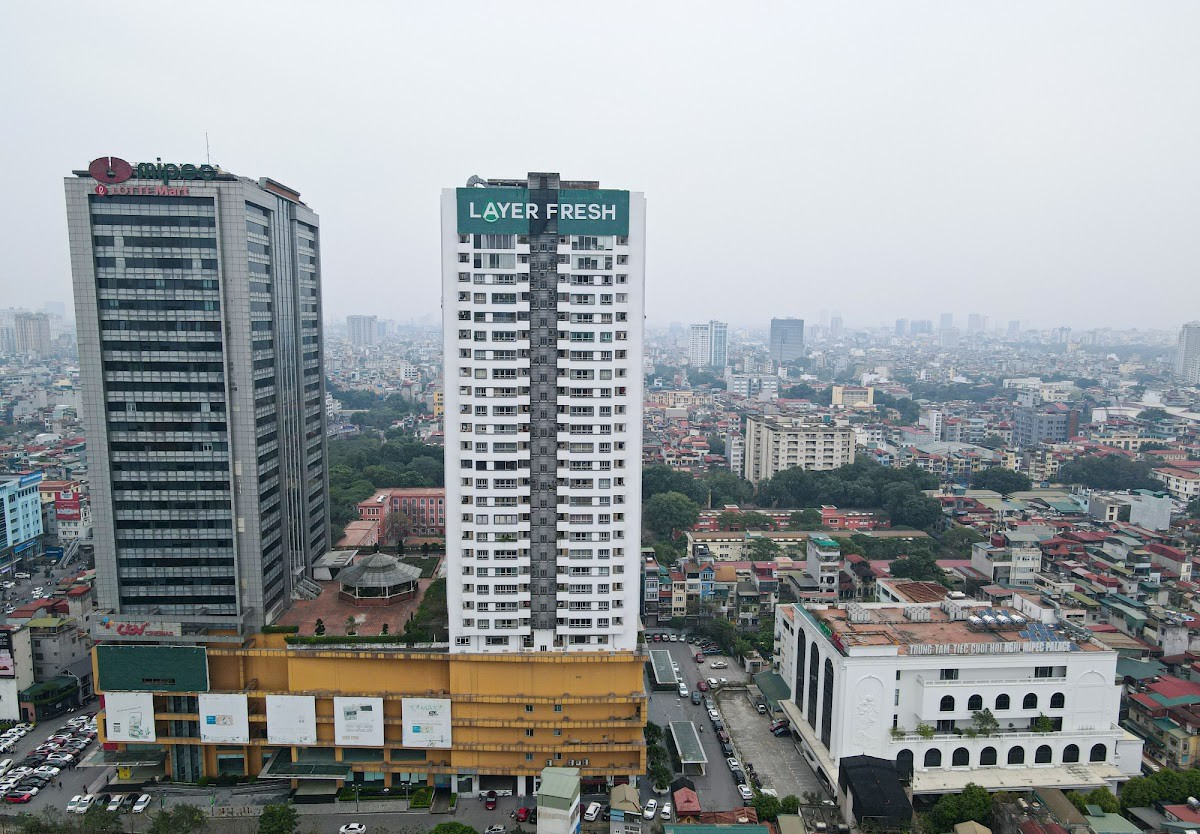 Phòng khách căn hộ MIPEC Towers với nội thất cao cấp