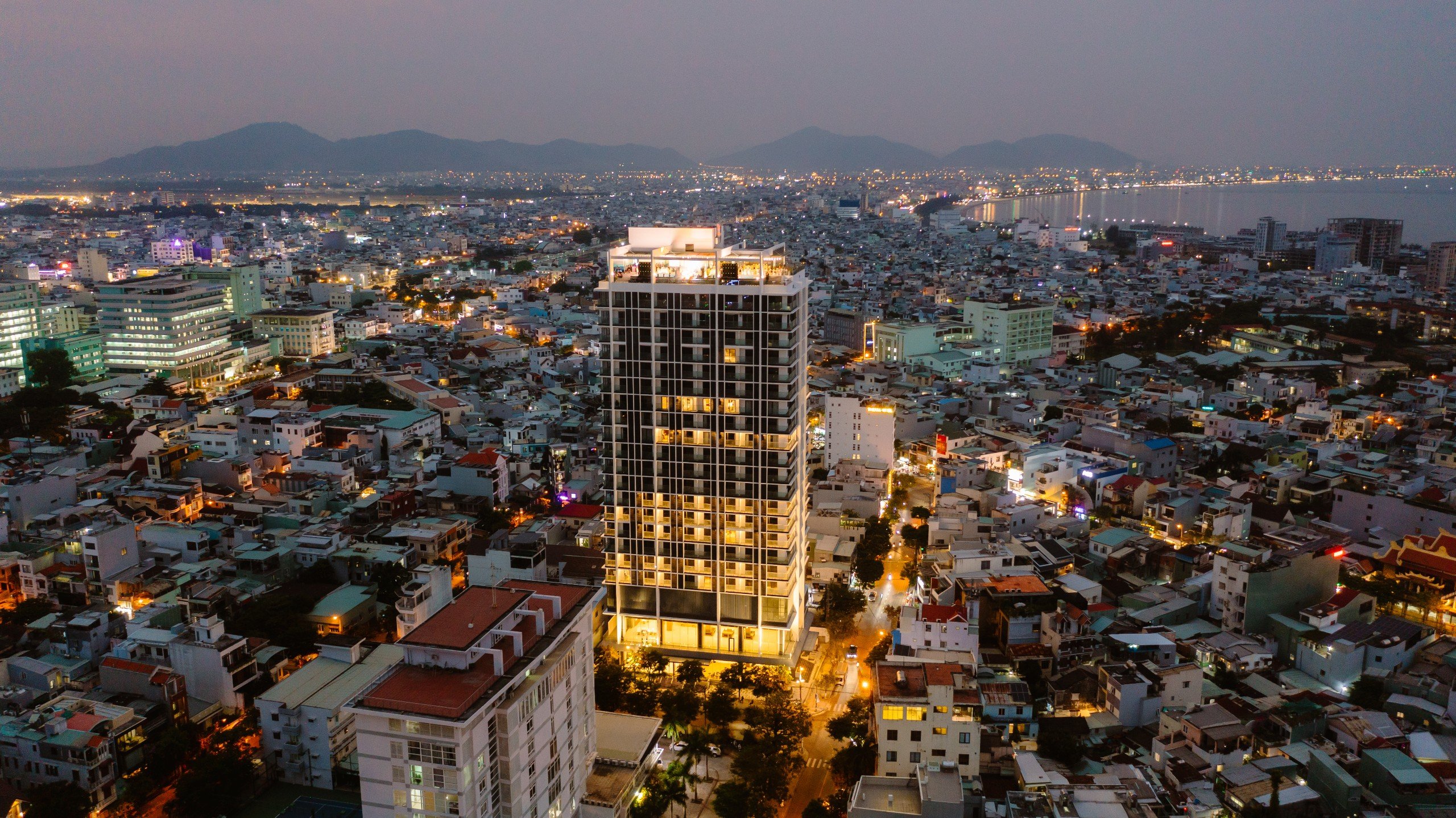 Tiện ích hồ bơi tại Center Point Đà Nẵng