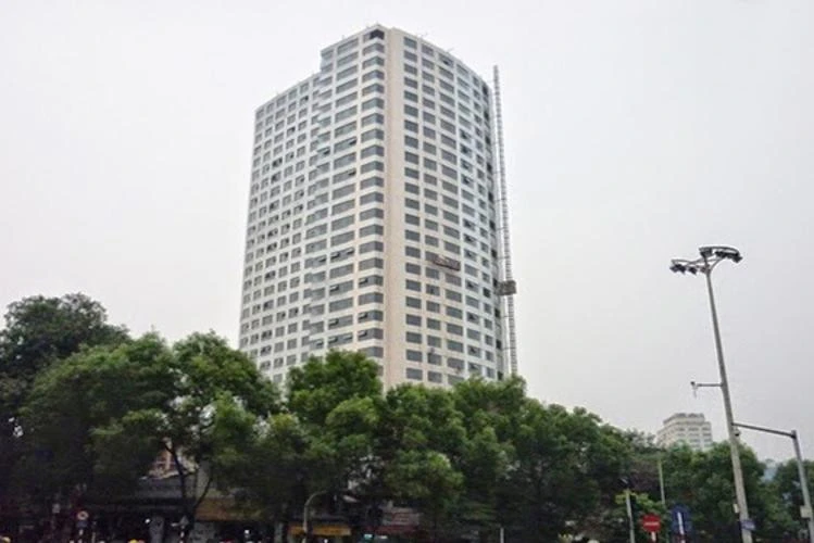 Ngọc Khánh Tower tại khu trung tâm, nằm trong nhóm top căn hộ Quận 5 với vị trí thuận lợi và thiết kế hiện đại.