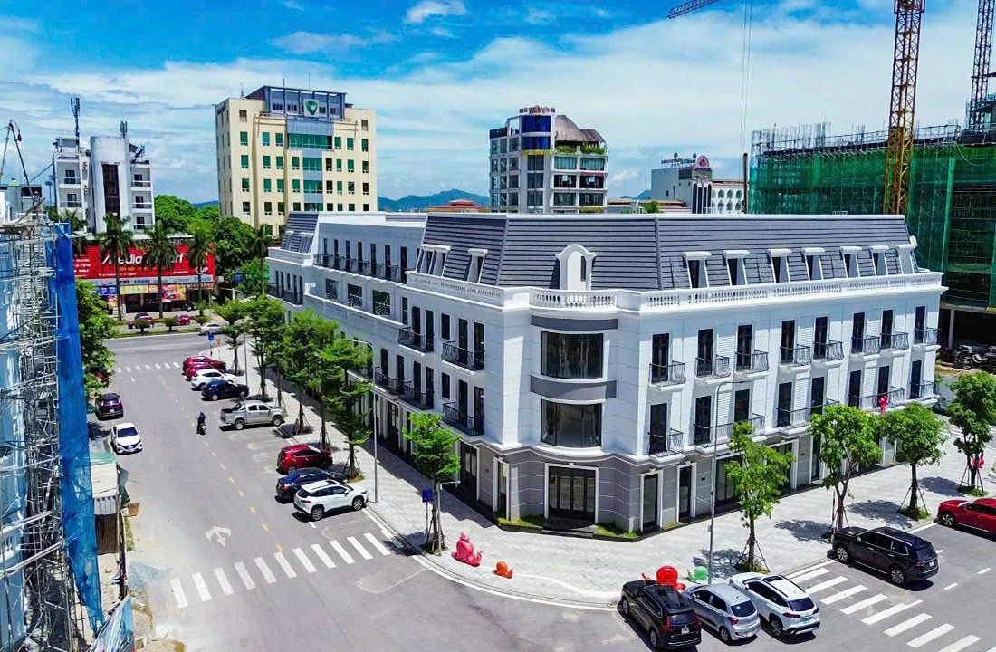 Phối cảnh Shophouse Vincom Dĩ An về đêm