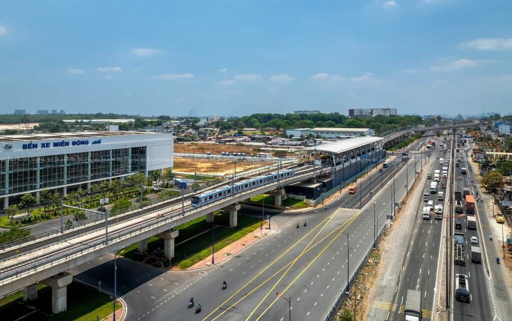 Bến xe miền Đông gần Bcons Avenue
