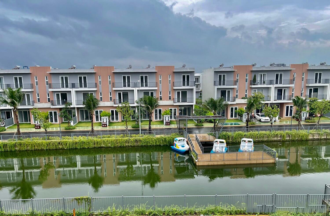 Cổng chào khu đô thị Dragon Land Long Thành