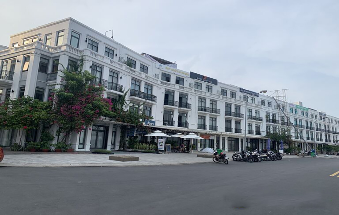Mặt tiền kinh doanh sầm uất tại Vincom Shophouse
