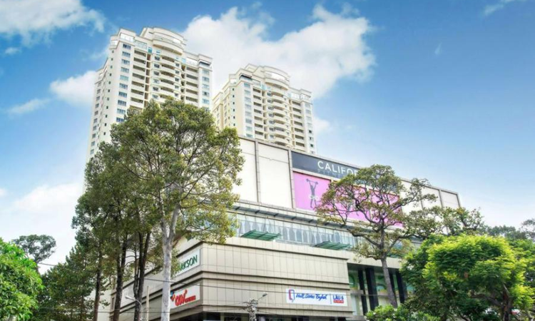 Hùng Vương Plaza là khu phức hợp thương mại, căn hộ và văn phòng nổi bật tọa lạc tại trung tâm Quận 5