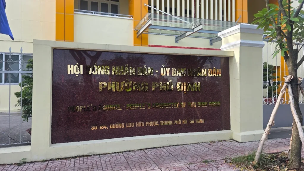 UBND phường Phú Định TPHCM