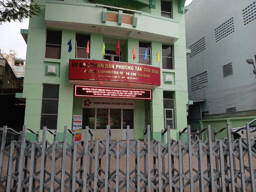Trụ sở UBND phường Tân Sơn Hòa tại 291 Lê Văn Sỹ