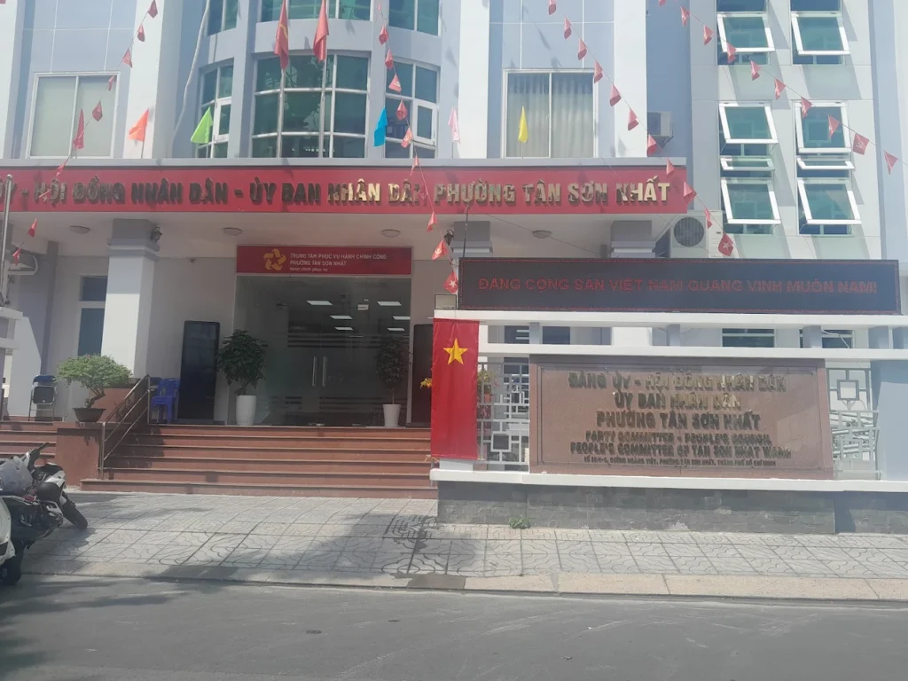 Trụ sở UBND phường Tân Sơn Nhất tại số 25/4-6 Hoàng Việt