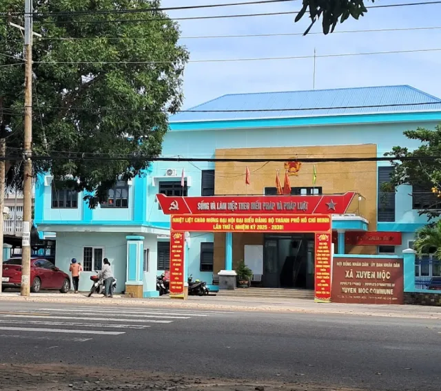 Trụ sở UBND xã Xuyên Mộc giải quyết nhiều thủ tục hành chính mới