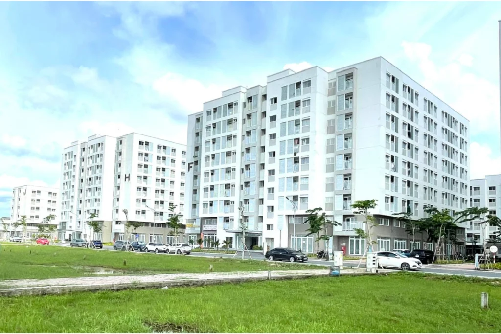 Khu chung cư nhà ở xã hội khang trang với quy hoạch đồng bộ, tạo không gian sống tốt cho người lao động