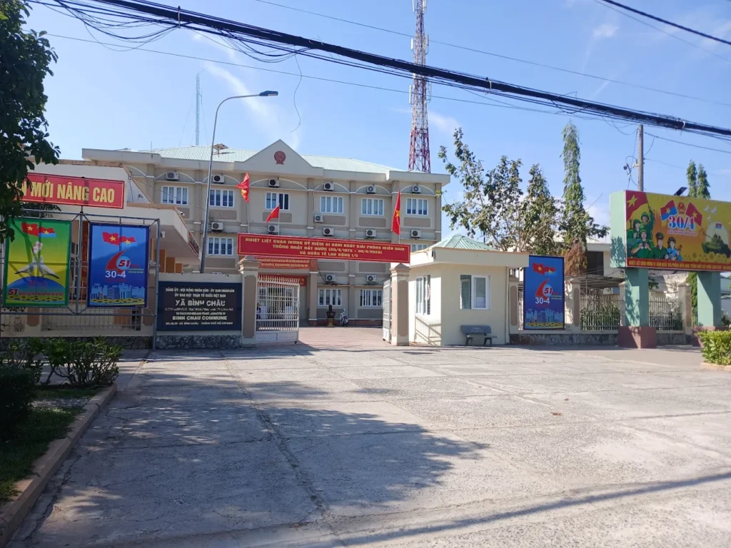 Trụ sở UBND xã Bình Châu giải quyết nhiều thủ tục hành chính mới