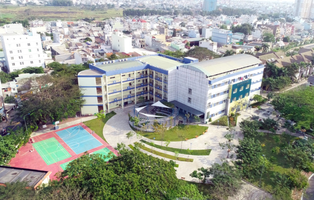Khuôn viên Đại học Hoa Sen cơ sở Quang Trung tại Quận 12 với không gian học tập hiện đại