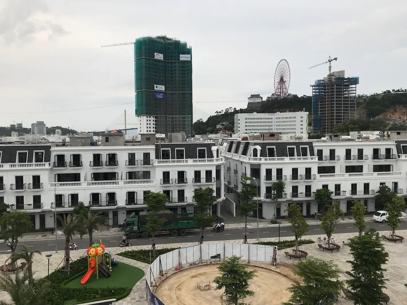 Phối cảnh tổng thể dự án Vinhomes Hạ Long đẳng cấp bên bờ vịnh