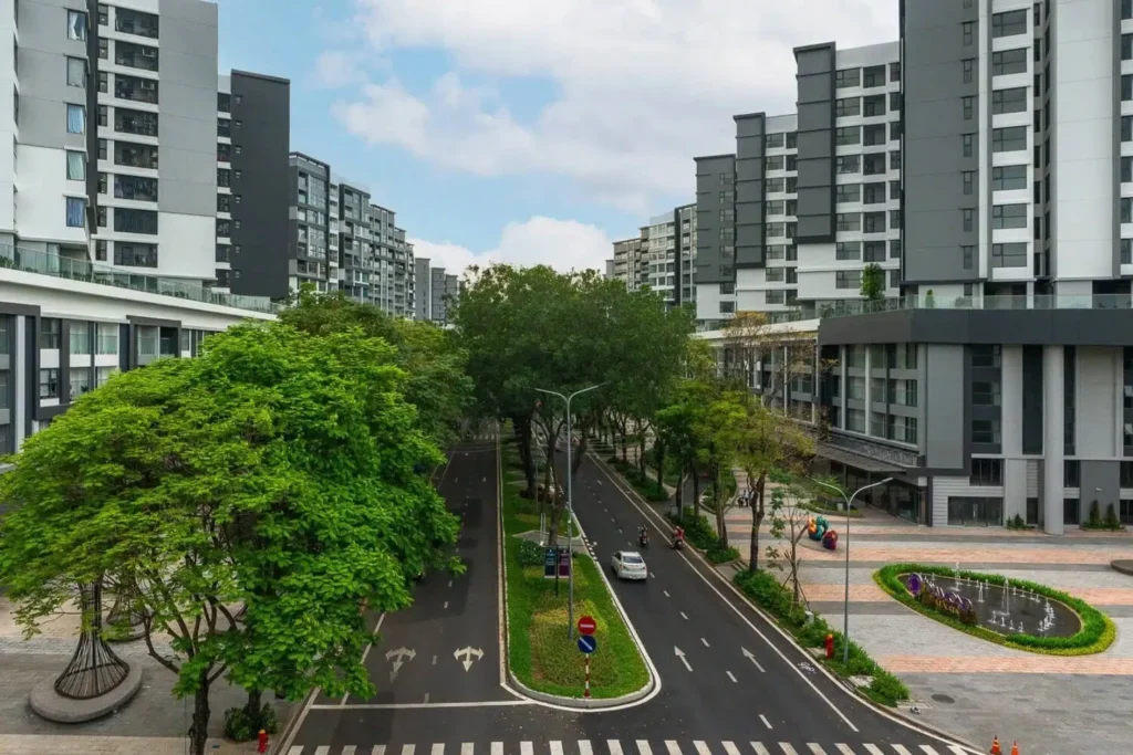 Tiện ích hồ bơi nội khu Celadon City Tân Phú phân khu The Zen