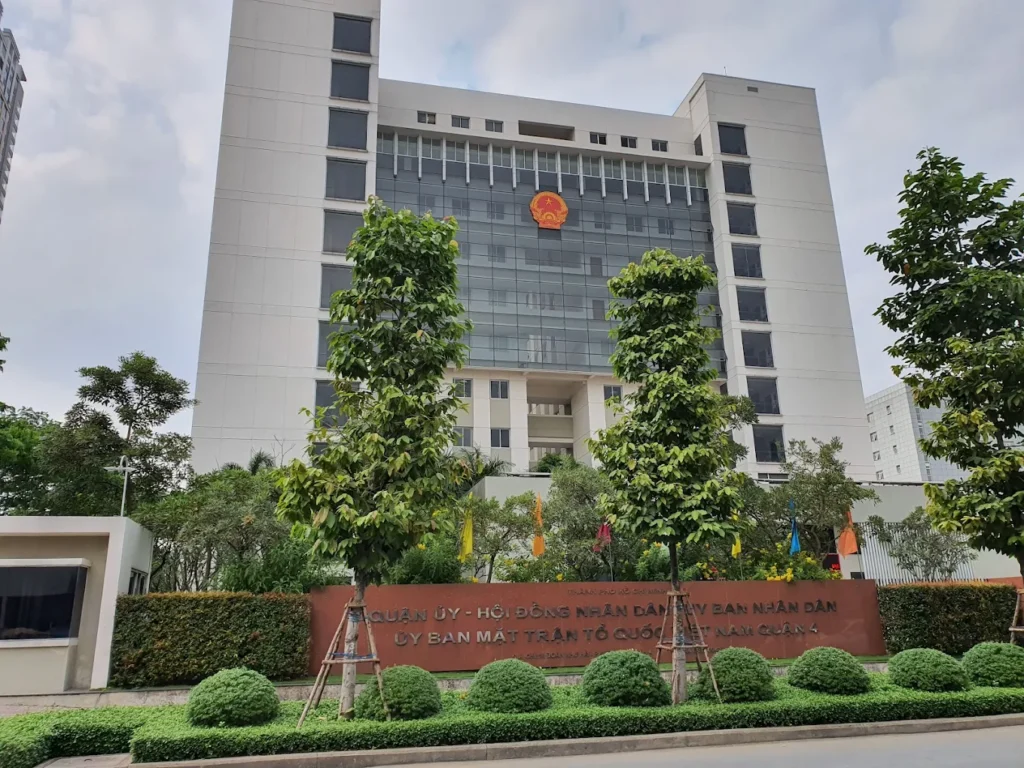 UBND phường Xóm Chiếu TPHCM