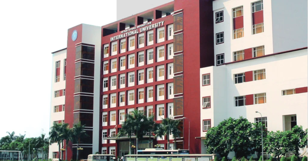 Trường Đại học Quốc tế – ĐHQG TP.HCM: Môi trường học thuật quốc tế giữa lòng đô thị đại học Toàn cảnh khuôn viên Trường Đại học Quốc tế - ĐHQG TP.HCM, môi trường học tập hiện đại