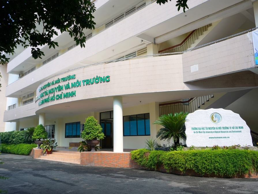 Mặt tiền Trường Đại học Tài nguyên và Môi trường TP.HCM tại 236B Lê Văn Sỹ, Quận Tân Bình