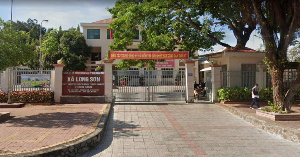 Trụ sở UBND phường Long Sơn