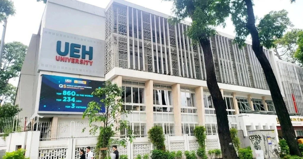 Đại hcoj UEH nằm ở những vị trí đắc địa trong trung tâm TPHCM