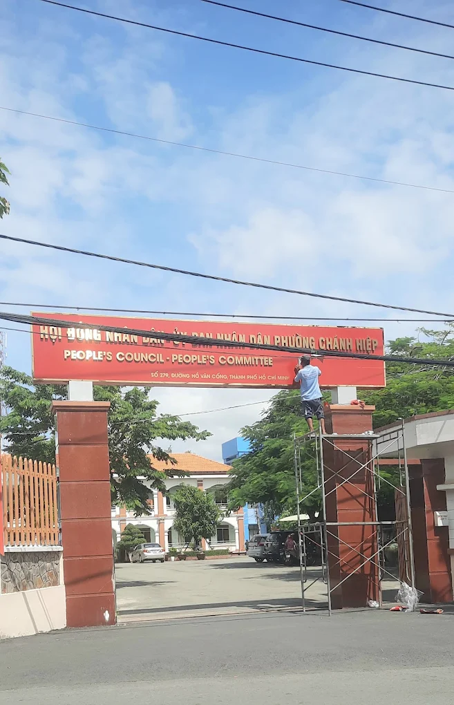 Trụ sở UBND phường Chánh Hiệp tại 279 Hồ Văn Cống