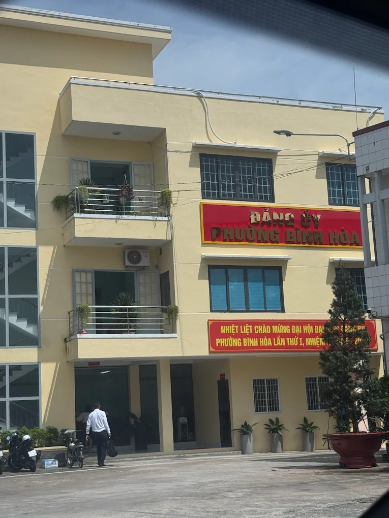 Trụ sở UBND phường Bình Hòa tại đường ĐT 743C