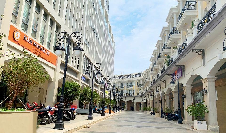 So sánh chung cư Topaz City và Pegasuite về tiện ích nội khu